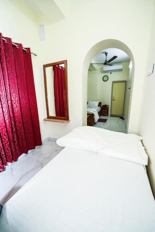 Rishika Guest House And Banquet Calcutta Eksteriør billede